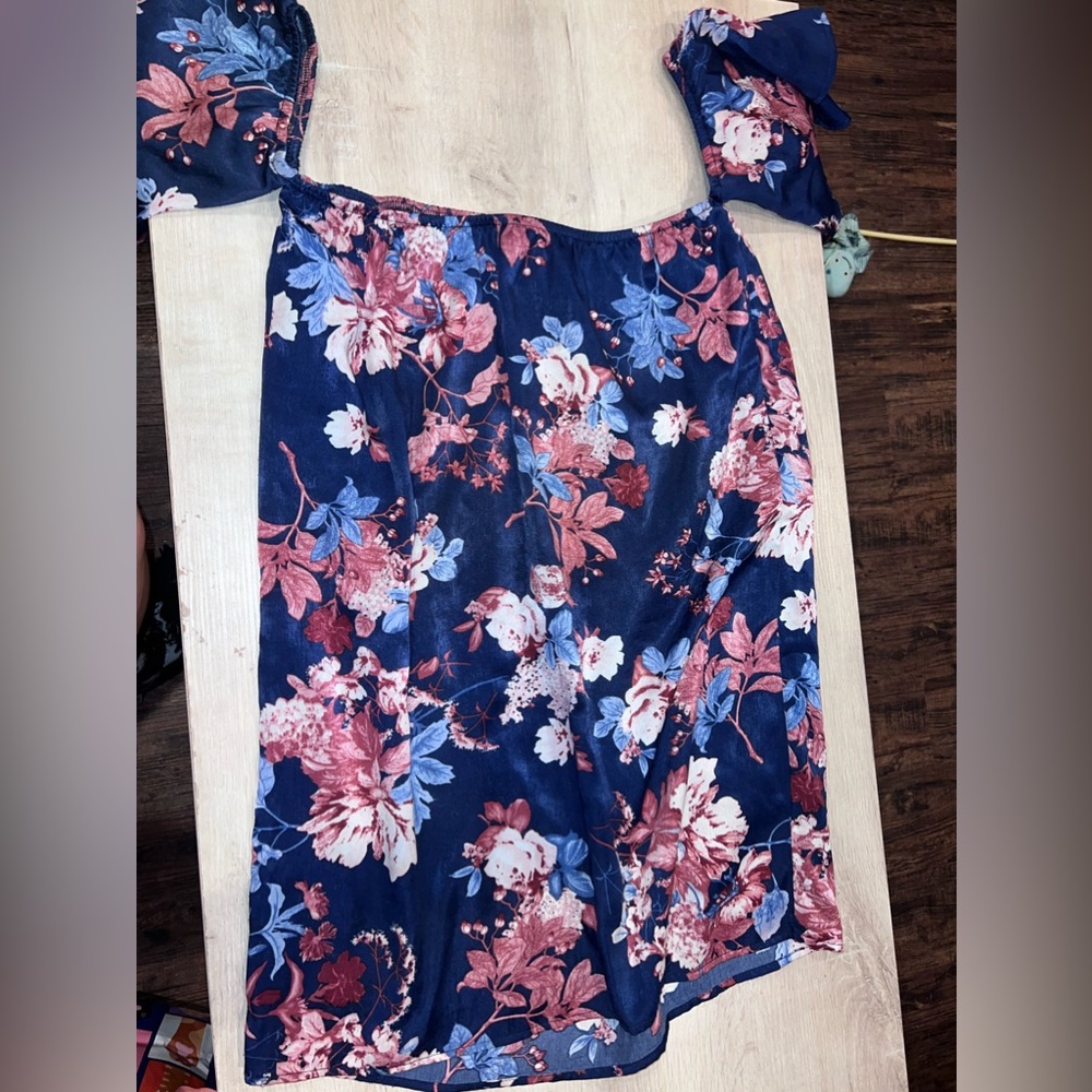 Boutique Floral off the shoulder dress